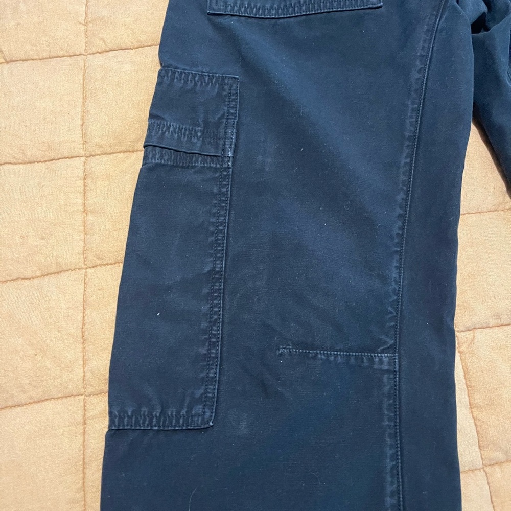 Citizens Of Humanity Marcelle Cargo Pants in True Navy. - Picture 8 of 9